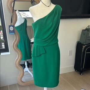 Like New Green One-Shoulder Cocktail Dress